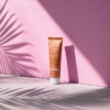Gel con efecto Glow Inmediato que aporta tono dorado veraniego a tus piernas