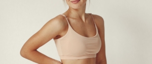 Cómo quitar las arrugas del escote